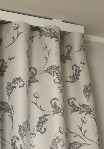 Tende a onda a Modena