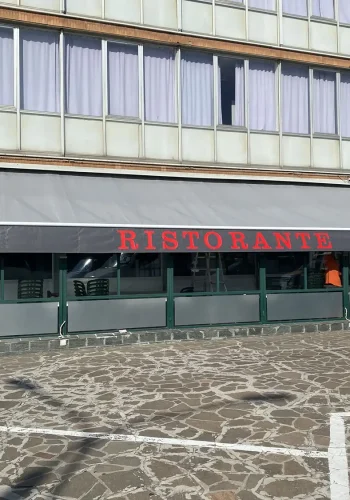 tende-a-braccia-estensibili-88